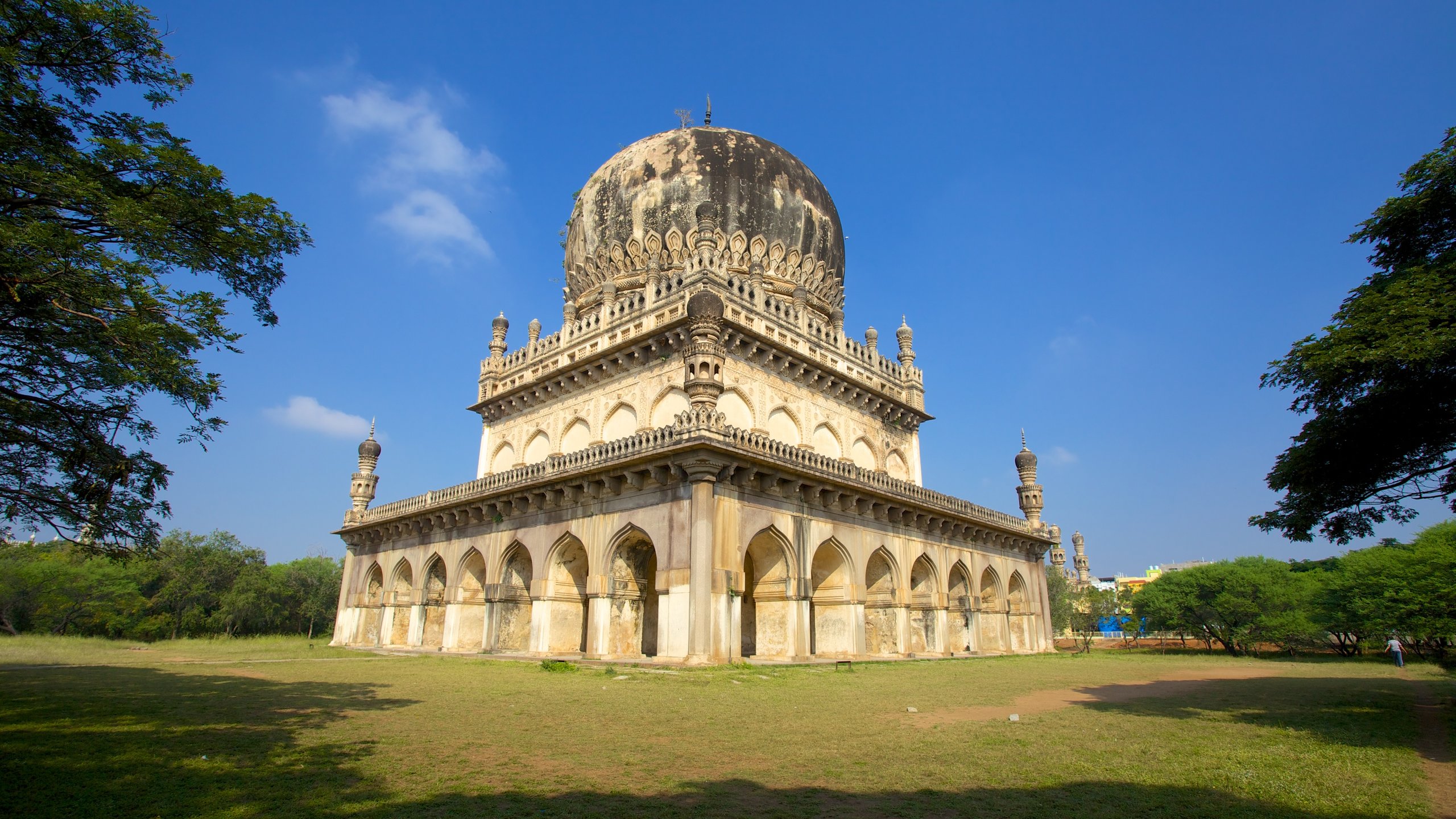 Qutub Shahi Tombs
